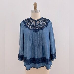 Anthropologie Holding Horses Perra Top Chambray Blue Popover Pleated Lace 8